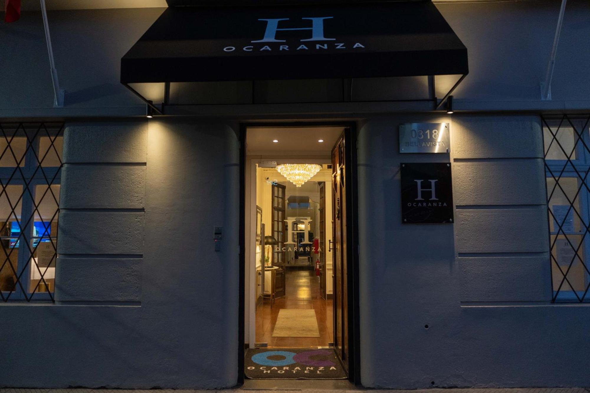 H Ocaranza, Santiago